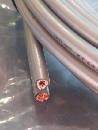 Cabo QED XT 40 i X-Tube (3 metros)