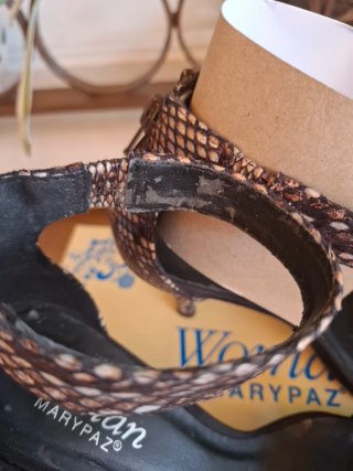 Sandalias de tacón Marypaz negras y marrones