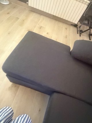 Sofá chaise longue gris oscuro