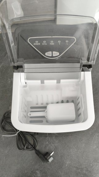 Máquina de cubitos de Hielo Compacta 12kg/día