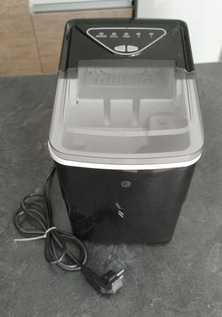 Máquina de cubitos de Hielo Compacta 12kg/día