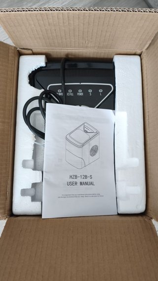 Máquina de cubitos de Hielo Compacta 12kg/día
