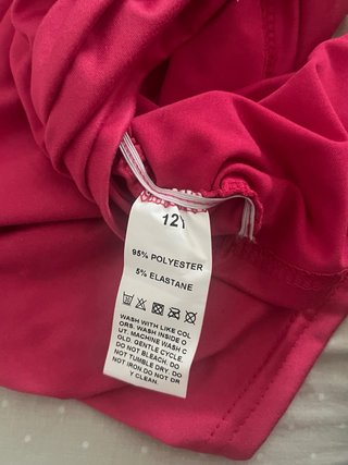 Vestido rosa fruncido