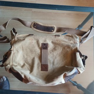 Bolso bolsa bandolera  mensajero de lona y cuero.