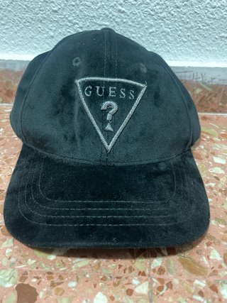 Gorra Guess Negra Terciopelo