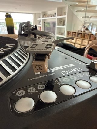 Tocadiscos Akiyama DJX-303