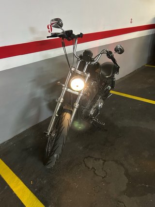 Harley Davidson XL 883 Sportster Negra