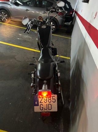 Harley Davidson XL 883 Sportster Negra