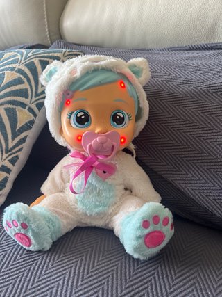 Muñeca Cry Babies con accesorios