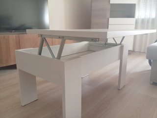 Mesa elevable blanca madera
