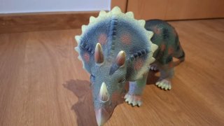 Muñeco Triceratops Grande