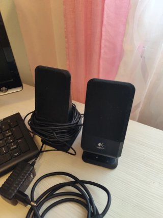 Pack Ordenador: Pantalla, Altavoces, Teclado y Rat