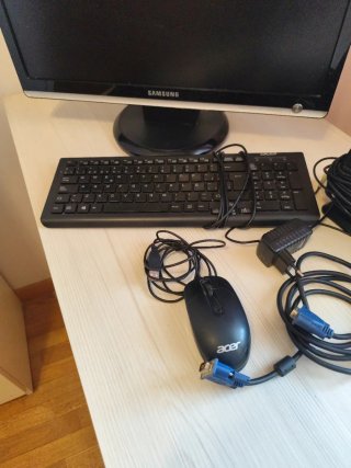 Pack Ordenador: Pantalla, Altavoces, Teclado y Rat