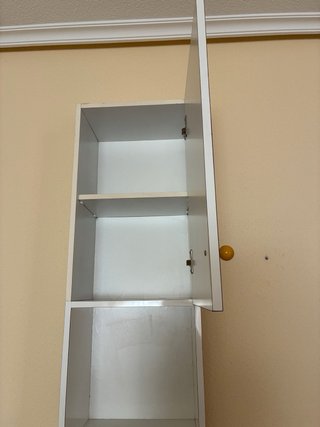 Muebles de baño blancos