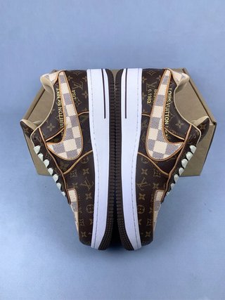 Zapatilla Air Force 1 X Louis Vuitton Beige/Marrón