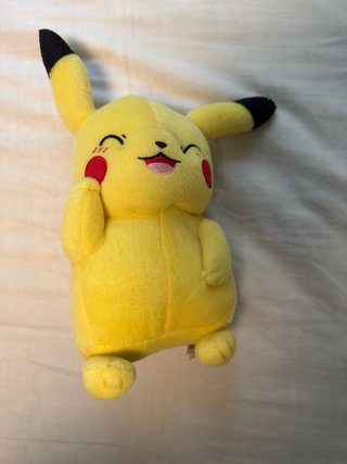 Lote Peluches Mario Bros y Pokémon.