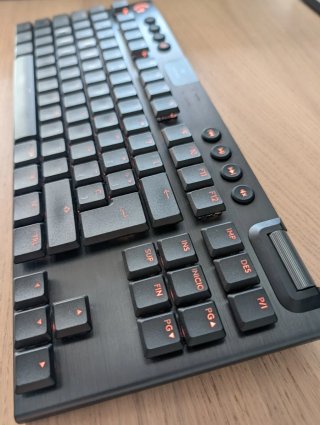 Logitech G915 TKL Tactile Teclado Mecánico