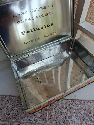 Caja antigua metal perro collie