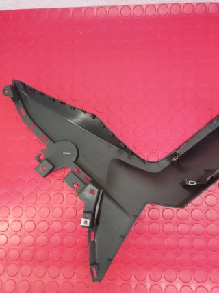 Carenado derecho Xmax 400 Yamaha