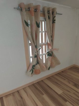 Casita de muñecas hecha a mano