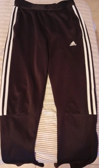 Pantalón chándal Adidas negro