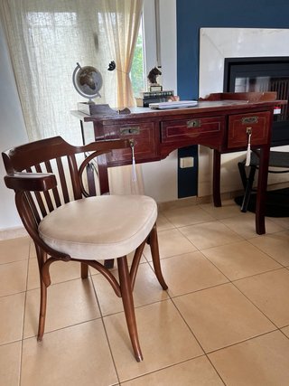 Escritorio antiguo de madera y cuero Medidas aprox