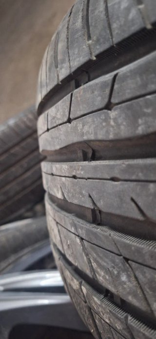 4 Llantas 19 con Neumáticos