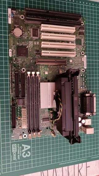 Placa base Intel SE440BX-2 + Pentium III