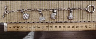 Bracciale donna con ciondoli