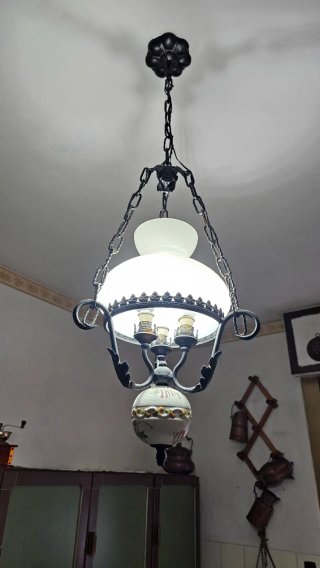 Lampadario vintage ferro battuto nero