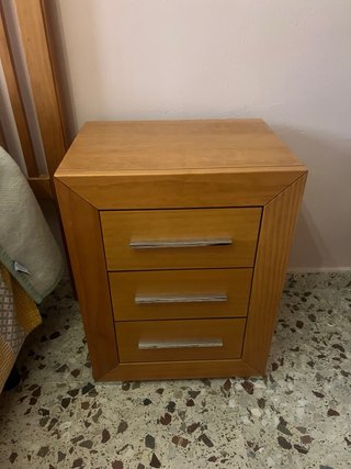 Conjunto cabecero 135cm y 2 mesitas madera