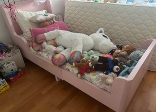 Cama extensible IKEA BUSUNGE rosa
