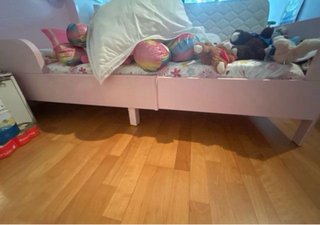 Cama extensible IKEA BUSUNGE rosa
