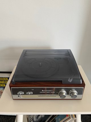 Tocadiscos Soundmaster Plata y Madera