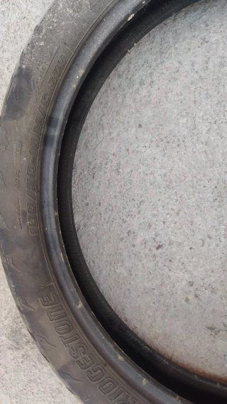 Juego Neumáticos Bridgestone 130/80/17. 100/90/19