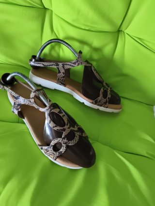 Sandali donna marroni e multicolor