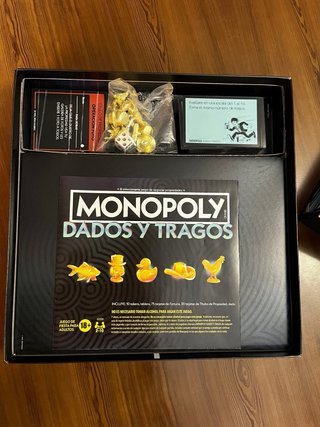 Monopoly Dados y Tragos Juego de Mesa