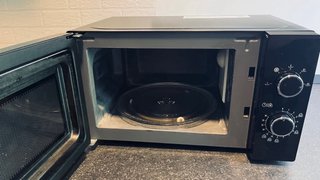 Microondas Mandine 20L
