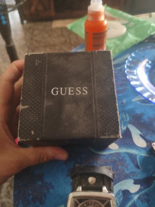 Reloj Guess Negro y Plateado