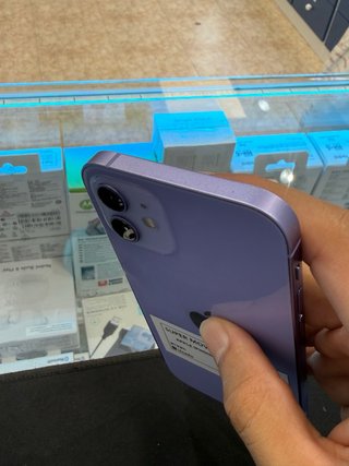 iPhone 12 Apple