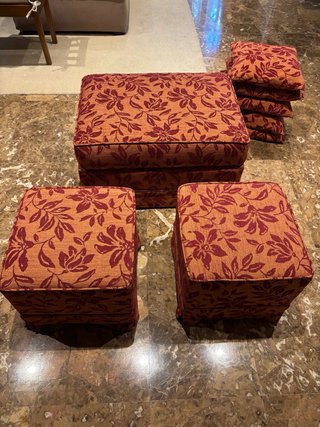 Conjunto Pufs Salón Estilo Clásico rojizos