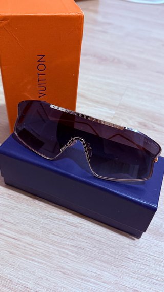 Gafas Louis Vuitton Negras y Doradas
