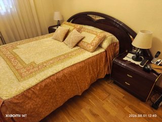 Dormitorio completo madera oscura