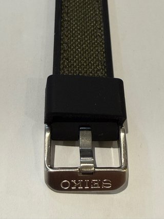 Reloj Seiko SUR323P1 Esfera Verde Big Date