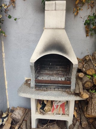 Barbacoa de obra piedra y metal