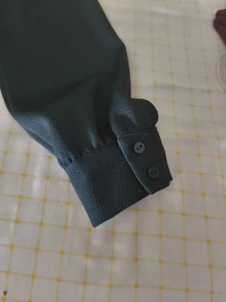 Blusa Zara manga larga verde