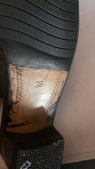 Zapatos negros de tacón de Belen Gonzalo,talla 38