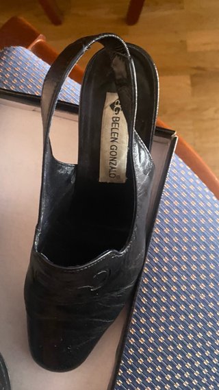 Zapatos negros de tacón de Belen Gonzalo,talla 38