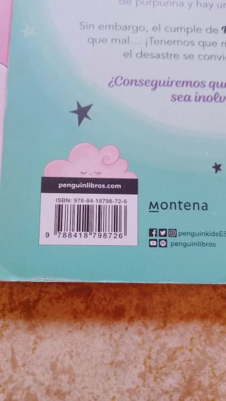Tres libros unicornia