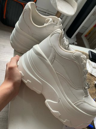 Zapatos de plataforma blancos